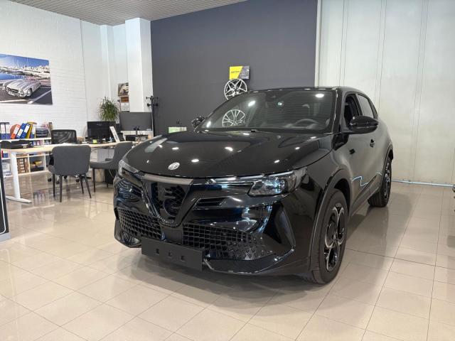 Alfa Romeo Junior 1.2 ibrida Speciale 136cv edct6 - Immagine 9