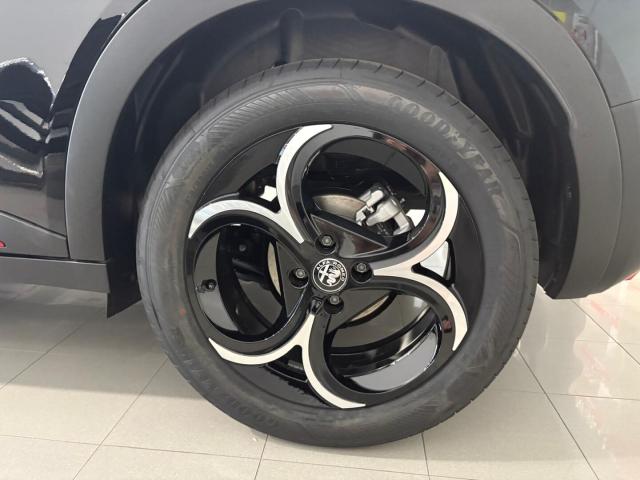 Alfa Romeo Junior 1.2 ibrida Speciale 136cv edct6 - Immagine 12