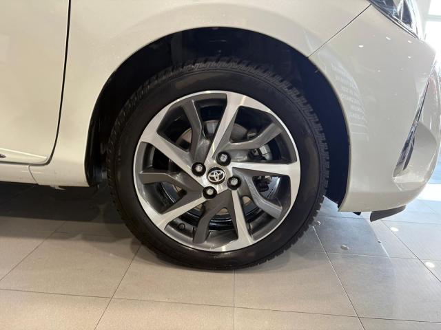 Toyota Yaris 1.5h Active Plus - Immagine 12