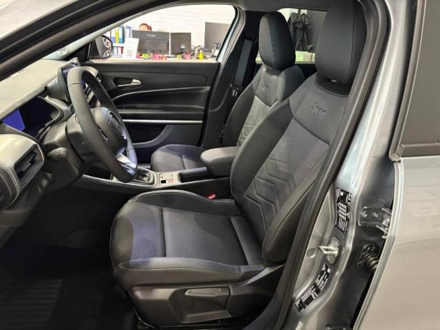 Jeep Avenger 1.2 t. e-hybr.mhev Summit fwd 110cv edct6 - Immagine 8
