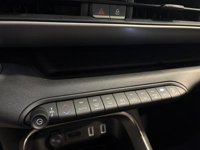 Jeep Avenger 1.2 t. Summit fwd 100cv - Immagine 12
