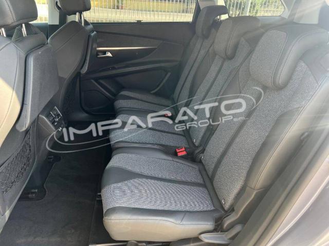 Peugeot 5008 BLUEHDI 130CV ALLURE EAT8 S S AUT. - Immagine 18