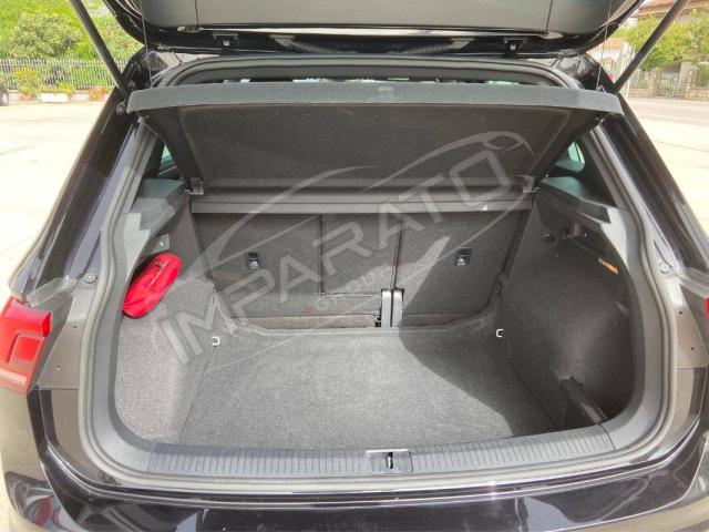 Volkswagen Tiguan TIGUAN 2.0 TDI SCR 110KW R-LINE DSG - Immagine 23