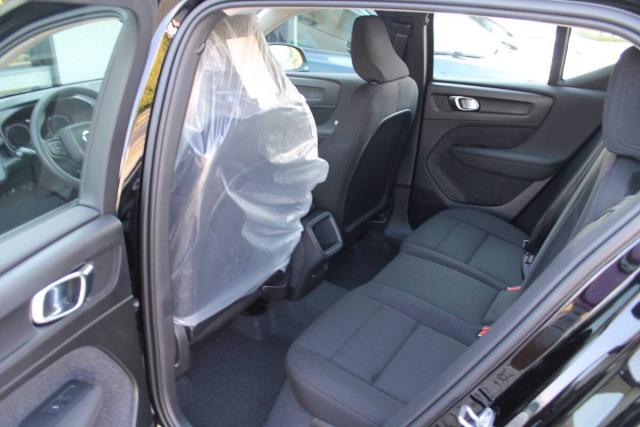 Volvo XC40 1.5 t2 Core auto - Immagine 17