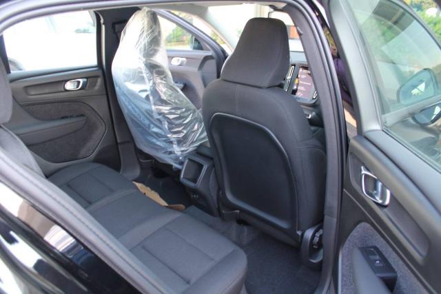 Volvo XC40 1.5 t2 Core auto - Immagine 9