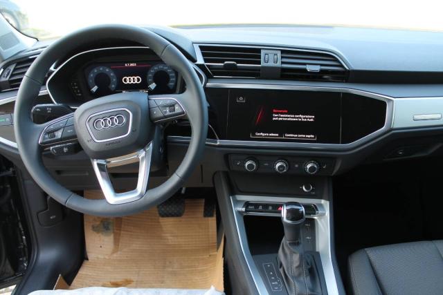 Audi Q3 Sportback 35 1.5 tfsi S line edition s-tronic - Immagine 3