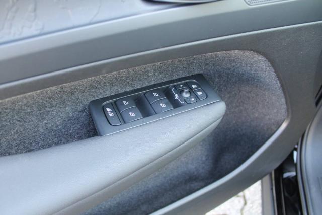 Volvo XC40 1.5 t2 Core auto - Immagine 6