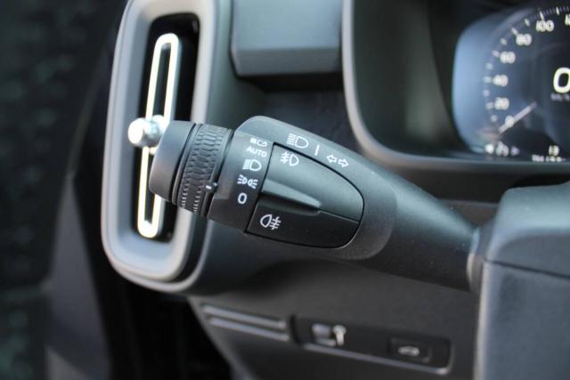 Volvo XC40 1.5 t2 Core auto - Immagine 15