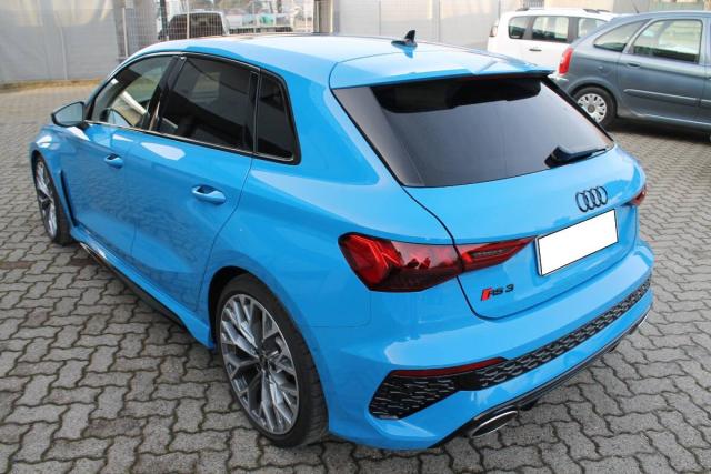 Audi A3 Sportback RS3 2.5 tfsi quattro s-tronic - Immagine 2