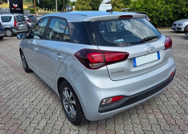 Hyundai i20 1.2 mpi Connectline econext Gpl 73cv 5p - Immagine 11
