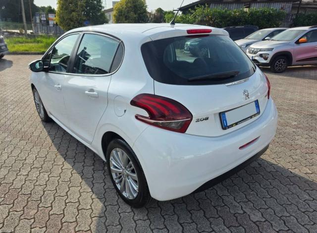 Peugeot 208 1.2 puretech Active gpl 82cv 5p - Immagine 1