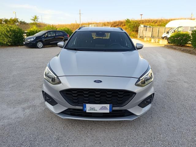 Ford Focus 1.5 ecoblue ST-Line Co-pilot 120cv UNIPROPRIETARIO - Immagine 3