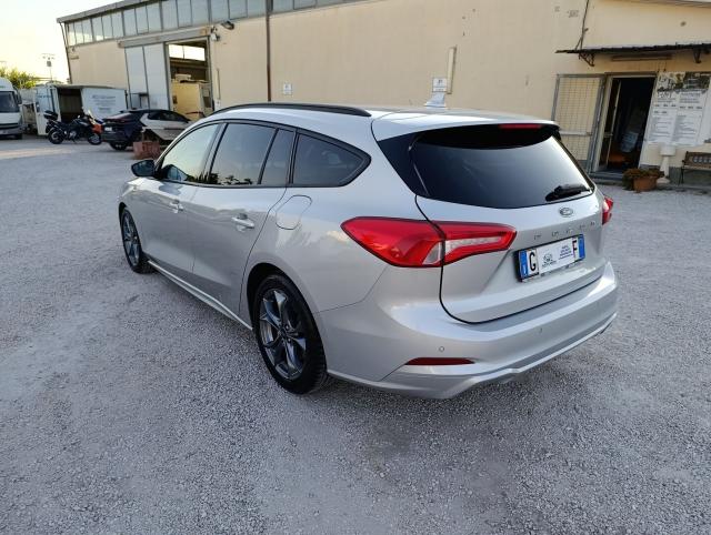 Ford Focus 1.5 ecoblue ST-Line Co-pilot 120cv UNIPROPRIETARIO - Immagine 9