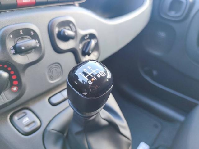 Fiat Panda III 1.0 firefly hybrid Cross s&s 70cv 5p.ti - Immagine 8
