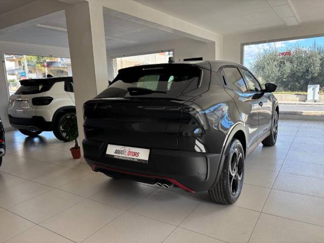 Alfa Romeo Junior 1.2 ibrida Speciale 145cv edct6 - Immagine 12