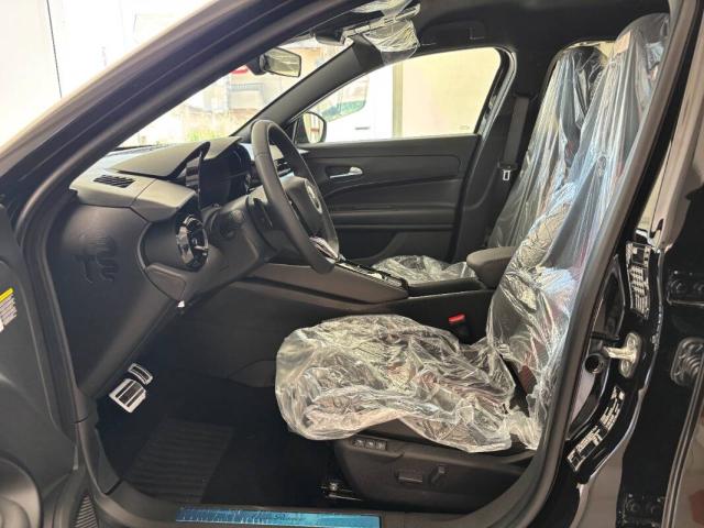 Alfa Romeo Junior 1.2 ibrida Speciale 145cv edct6 - Immagine 3