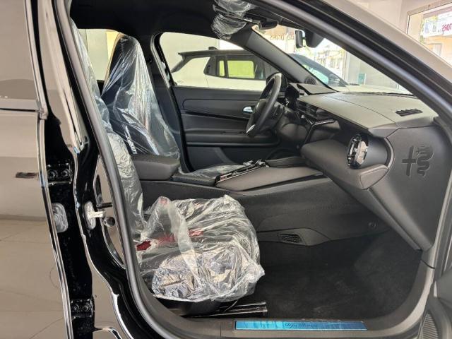 Alfa Romeo Junior 1.2 ibrida Speciale 145cv edct6 - Immagine 7