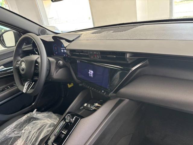Alfa Romeo Junior 1.2 ibrida Speciale 145cv edct6 - Immagine 18