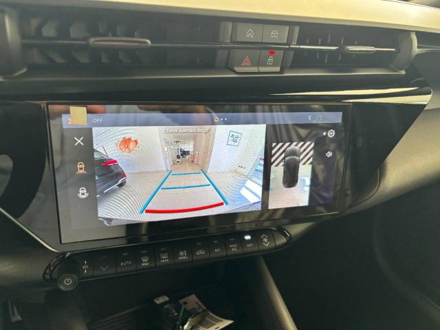 Alfa Romeo Junior 1.2 ibrida Speciale 145cv edct6 - Immagine 11