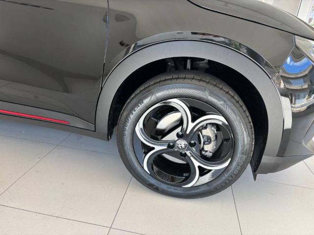 Alfa Romeo Junior 1.2 ibrida Speciale 145cv edct6 - Immagine 16