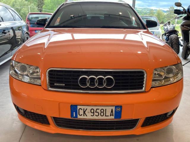 Audi A4 Avant S4 Avant 4.2 V8 quattro tiptronic - Immagine 2