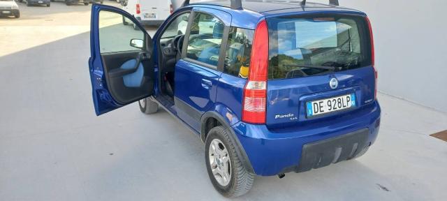 Fiat Panda 1.3 mjt 16v Climbing 4x4 - Immagine 9