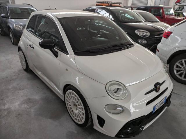 Abarth 595 1.4 t-jet 145cv - Immagine 11
