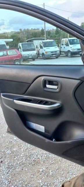 Mitsubishi L200 Cl.cab 2.3d Inform 4wd 150cv - Immagine 8
