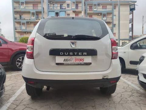 Dacia Duster 1.5 dci Prestige 4x2 s&s 110cv E6 - Immagine 5