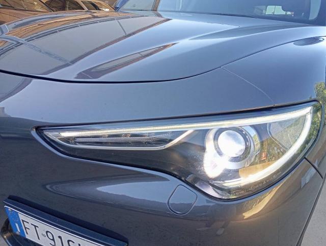 Alfa Romeo Stelvio 2.2 t Business Q4 210cv auto - Immagine 5