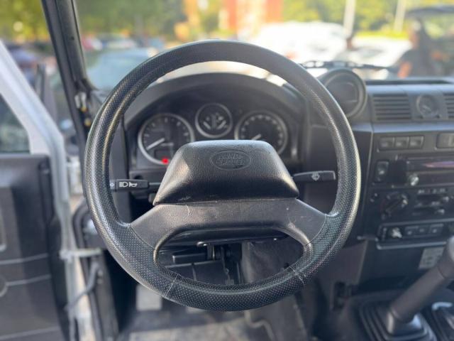 Land Rover Defender 130 110 2.2 td SW - Immagine 15