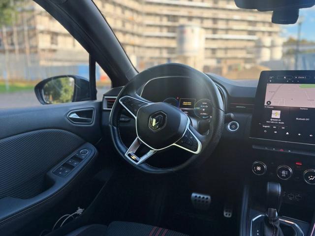 Renault Clio 1.6 E-Tech hybrid R.S. Line 140cv auto - Immagine 5