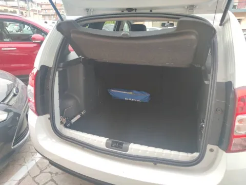 Dacia Duster 1.5 dci Prestige 4x2 s&s 110cv E6 - Immagine 16