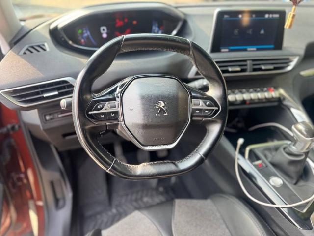 Peugeot 3008 1.2 pt t Active s&s 130cv - Immagine 18