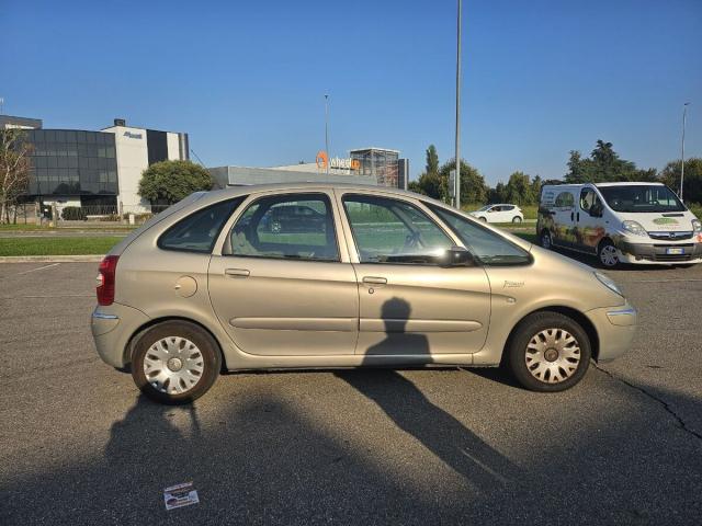 Citroen Xsara Picasso 1.6 Classique Pack - Immagine 1