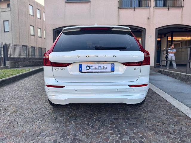 Volvo XC60 2.0 b4 Core awd auto - Immagine 16