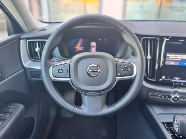 Volvo XC60 2.0 b4 Core awd auto - Immagine 11