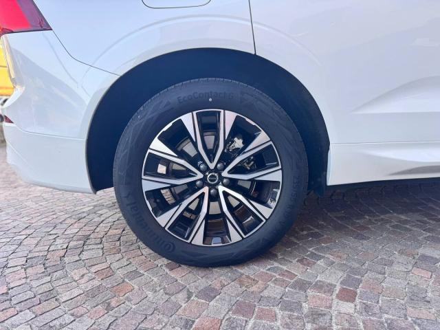 Volvo XC60 2.0 b4 Core awd auto - Immagine 24