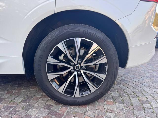 Volvo XC60 2.0 b4 Core awd auto - Immagine 5