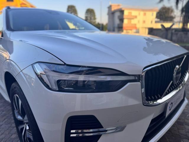 Volvo XC60 2.0 b4 Core awd auto - Immagine 19