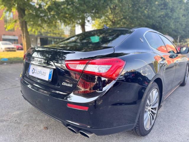 Maserati Ghibli 3.0 V6 ds 275cv auto - Immagine 18