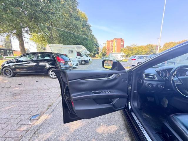 Maserati Ghibli 3.0 V6 ds 275cv auto - Immagine 21