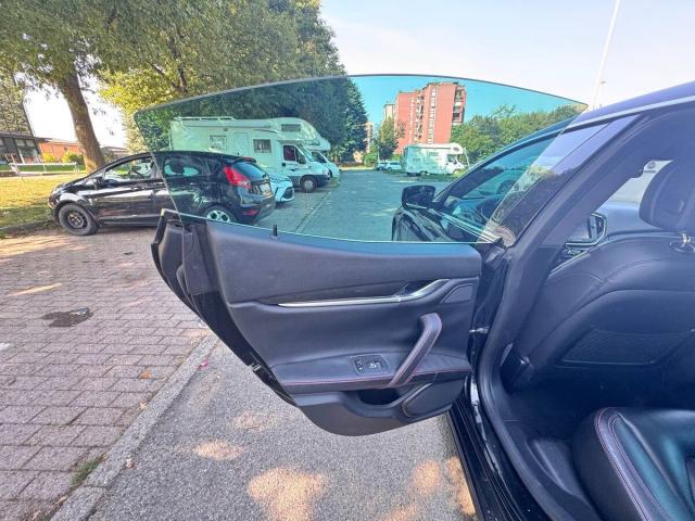 Maserati Ghibli 3.0 V6 ds 275cv auto - Immagine 3