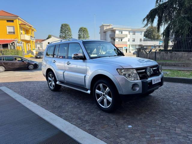 Mitsubishi Pajero 5 Porte Pajero 3.2 CR Invite 5p - Immagine 12