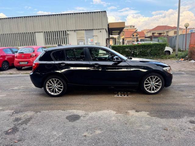 BMW Serie 1 116i Urban 5p E6 - Immagine 1