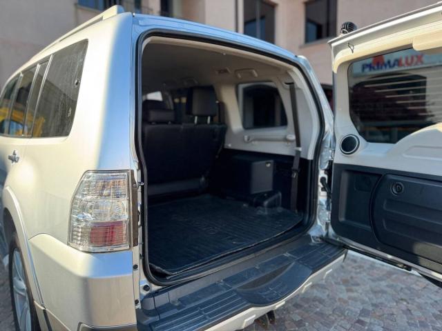 Mitsubishi Pajero 5 Porte Pajero 3.2 CR Invite 5p - Immagine 16