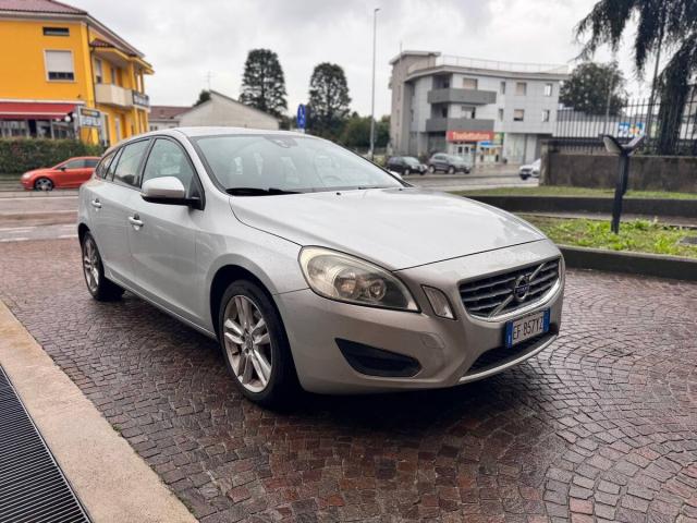 Volvo V60 I 2010 V60 2.0 D3 Summum - Immagine 4