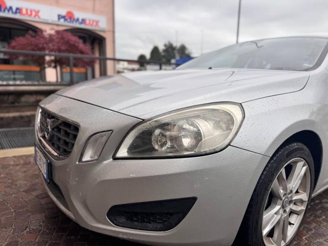 Volvo V60 I 2010 V60 2.0 D3 Summum - Immagine 13