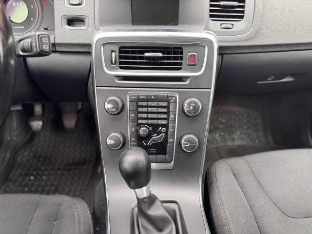 Volvo V60 I 2010 V60 2.0 D3 Summum - Immagine 2