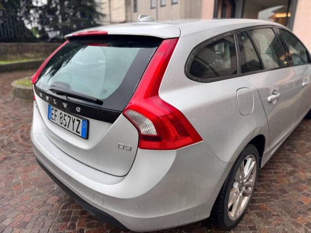 Volvo V60 I 2010 V60 2.0 D3 Summum - Immagine 16